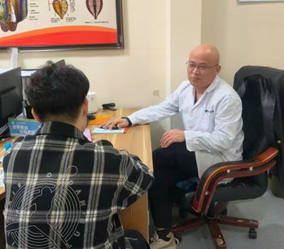 甘南藏族自治州|男科医师高朋磊：守护男性健康，专业男科诊疗
